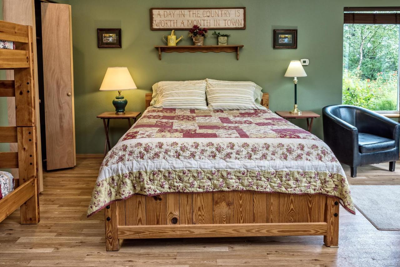 Alaska Garden Gate B&B パーマー エクステリア 写真